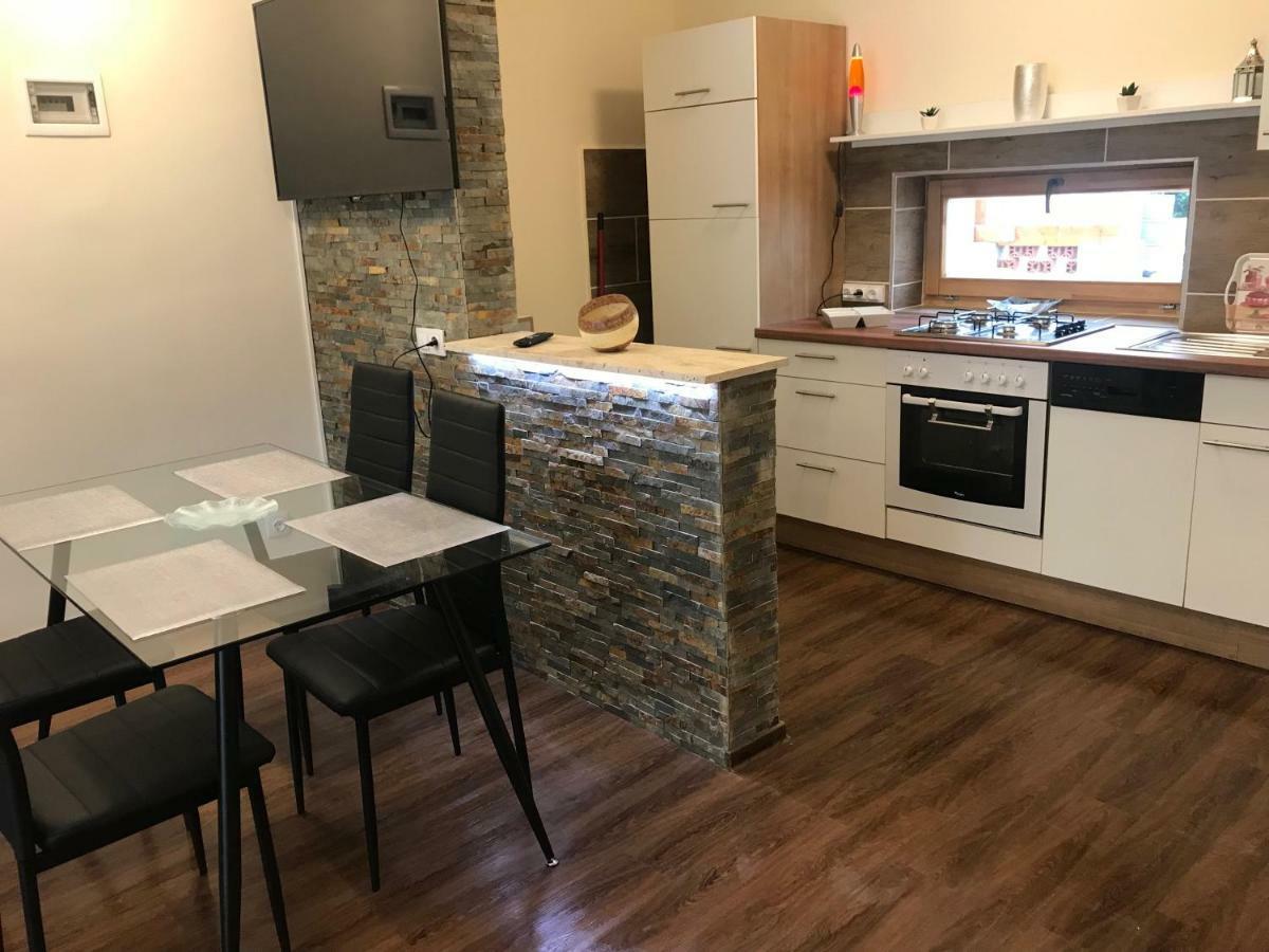 Candy Apartman Keszthely Eksteriør billede